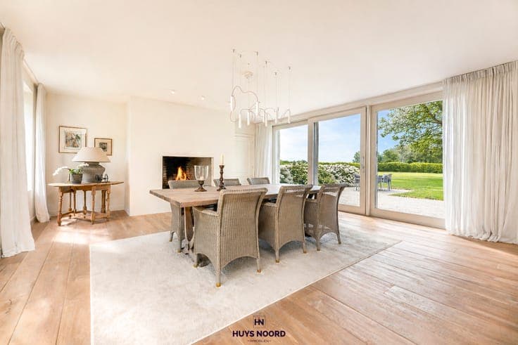 Exclusive country house villa in an idyllic setting