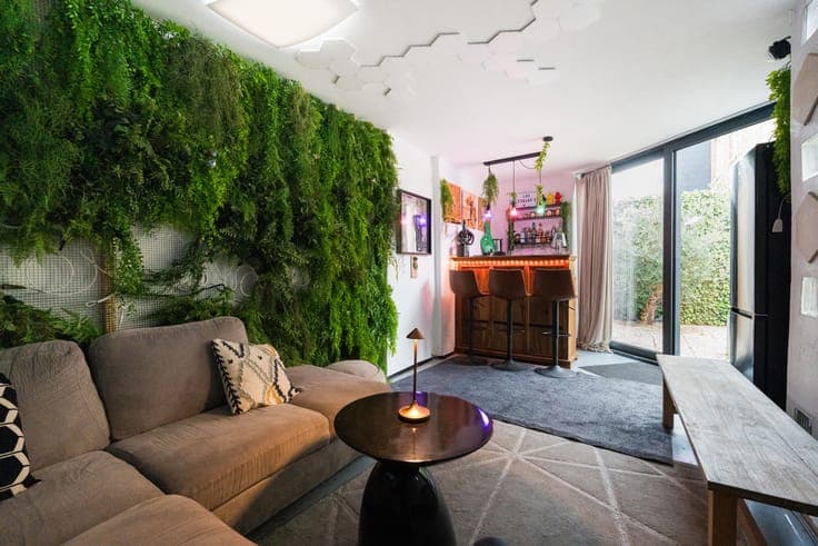 Renovated 4-Bedroom House near Place Dumon