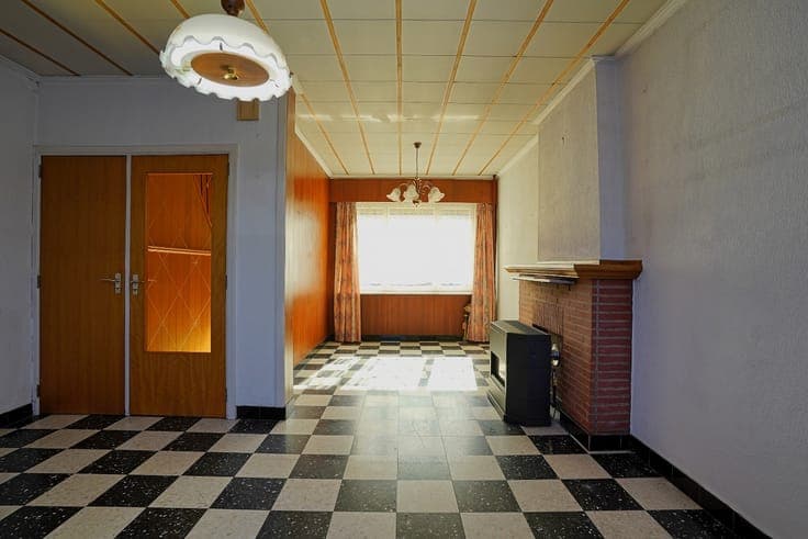 Te renoveren woning met veel potentieel