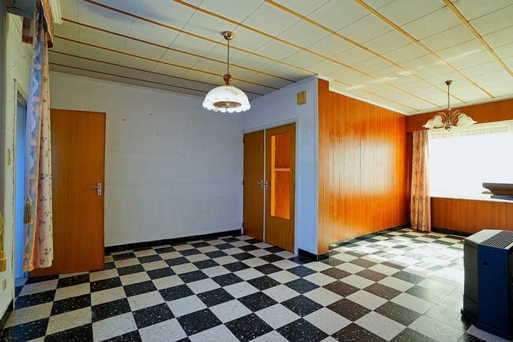 Te renoveren woning met veel potentieel