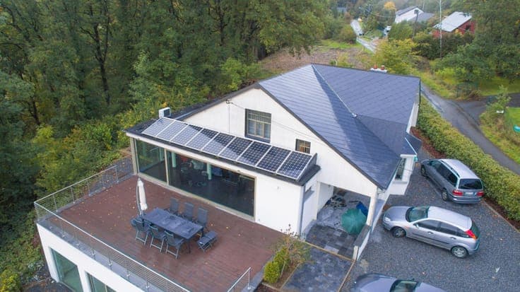 Cottage-Style Villa with Panoramic View – 9M