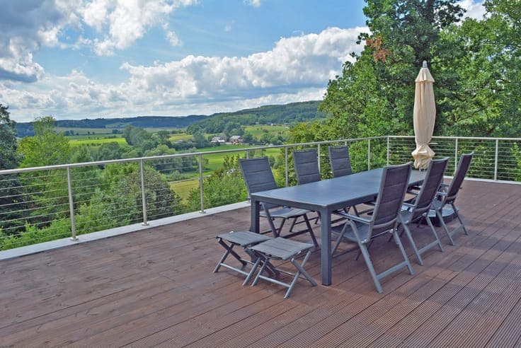 Cottage-Style Villa with Panoramic View – 9M