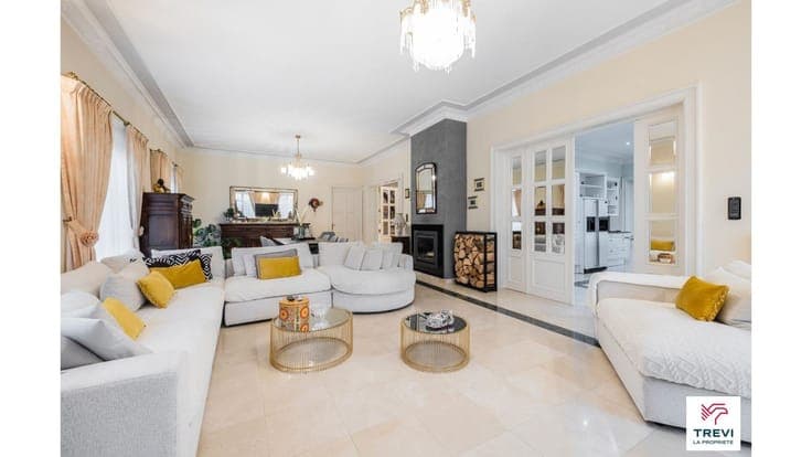 Villa de prestige, avec 5 chambres, aux prestations remarqua