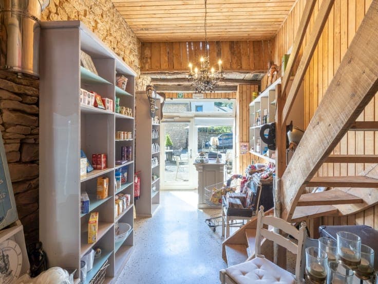 Guesthouse / Bed & Breakfast with terrace in Chassepierre