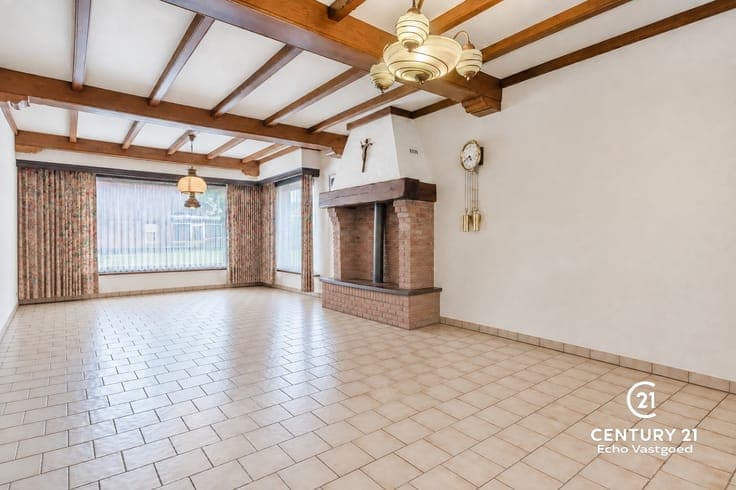 Spacious semi-detached family home