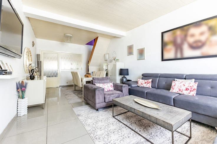 Lovely renovated 2-bedroom house for sale in Farciennes
