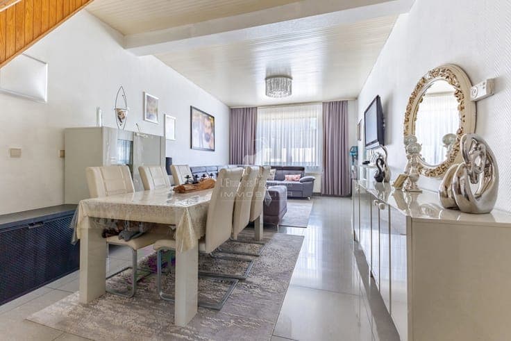 Lovely renovated 2-bedroom house for sale in Farciennes