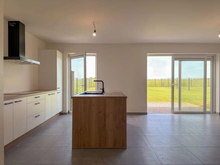 Sale - House Mettet - 355,000 €