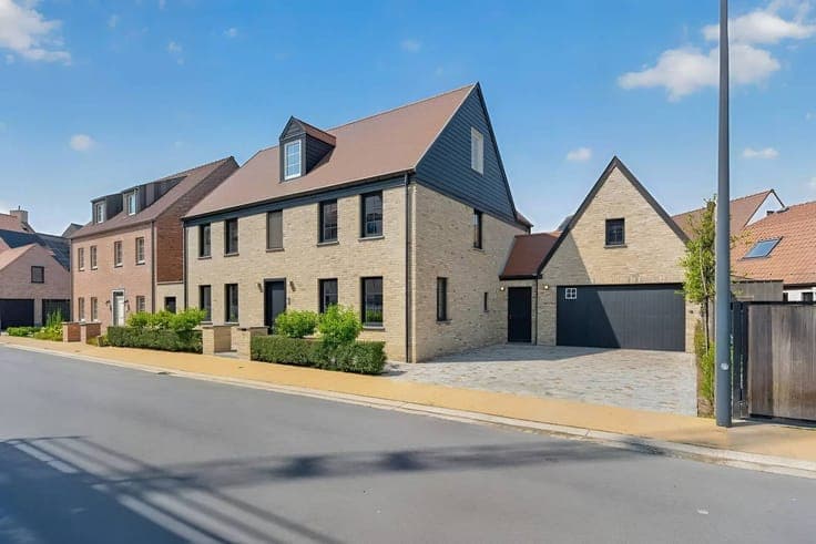 Beautiful 5 bedroom villa for sale in Knokke-Heist