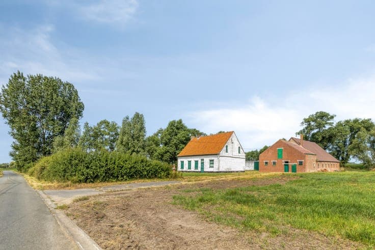 Uitzonderlijk gelegen hoevesite op 10.106 m² met vijver, ...