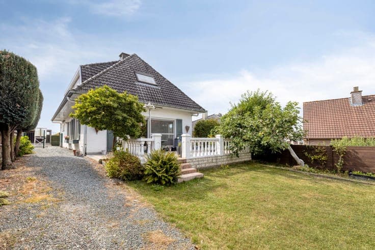 House in Sint-Pieters-Leeuw