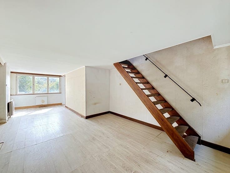 Maison 1 chambre à rénover avec terrasse et jardin