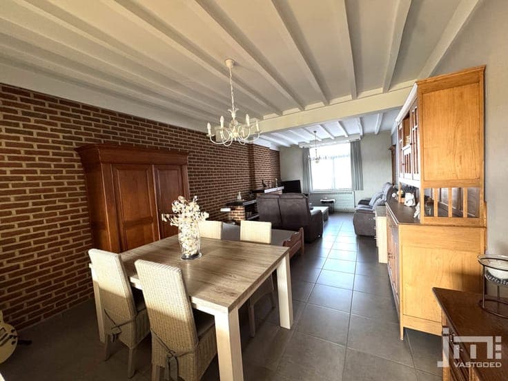 Goed onderhouden woning met 3 slaapkamers en vrij uitzich...