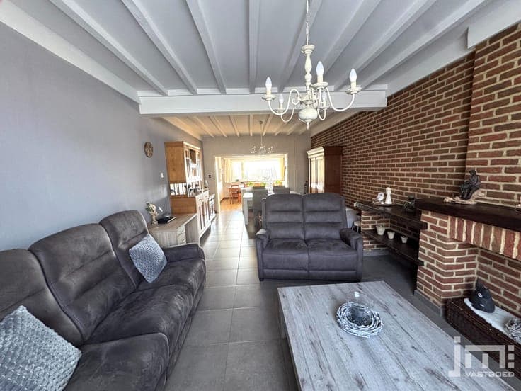 Goed onderhouden woning met 3 slaapkamers en vrij uitzich...