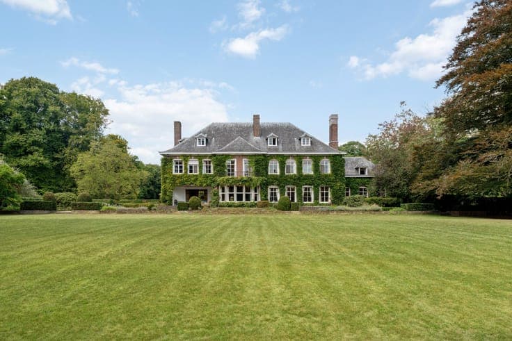 Domain Haezenveld - timeless grandeur in a green oasis