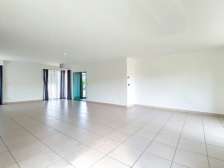 Nice VILLA in a residential area near Center Overijse