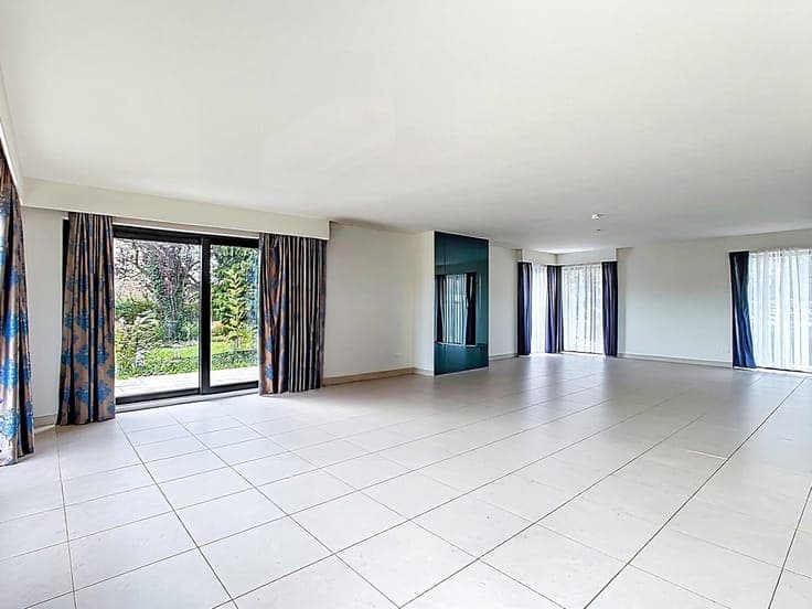 Nice VILLA in a residential area near Center Overijse