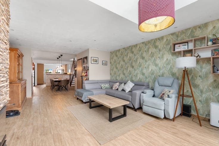 For sale: renovated house in Schoten