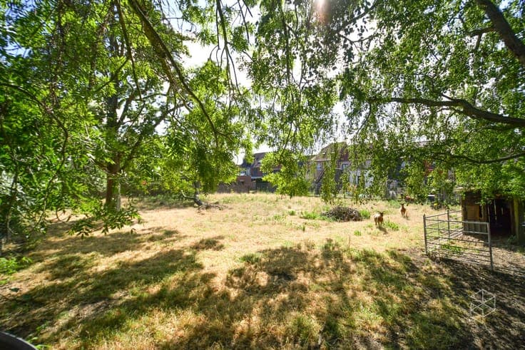 Uniek renovatieproject in Middelburg, gelegen op een groo...