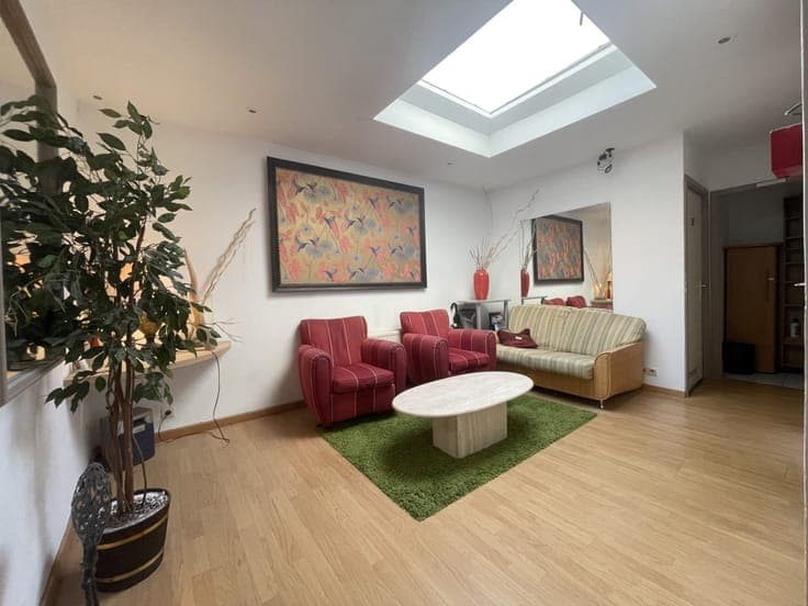 EU district! Single-family house with investment potential