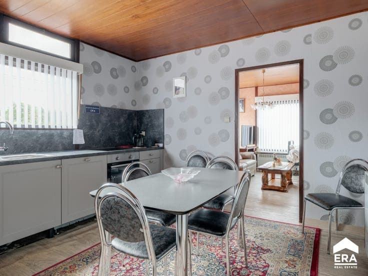 Detached house on large plot in Lummen