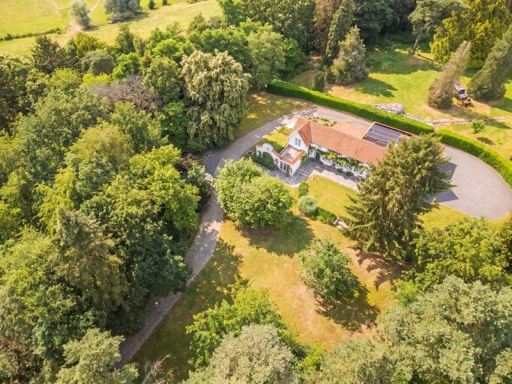 Charming 1815 villa tastefully renovated