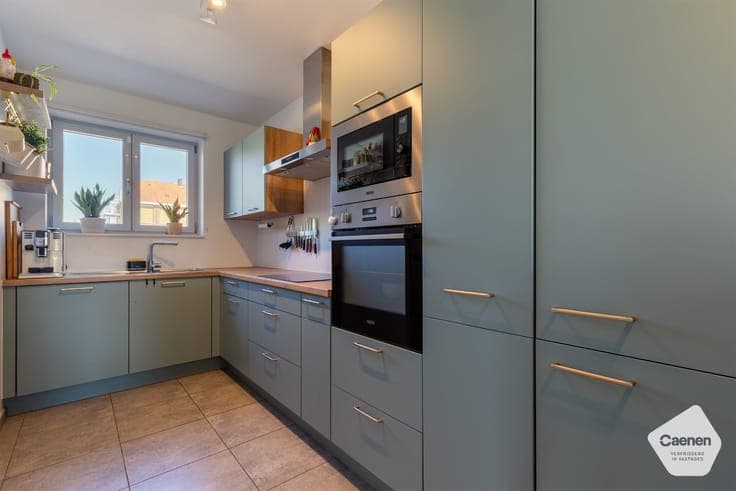 ENERGIEZUINIGE TIJDLOZE RECENTE WONING (BOUWJAAR 2021) ME...