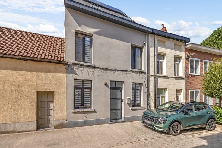 Move-in-ready home with 3 bedrooms in a prime location