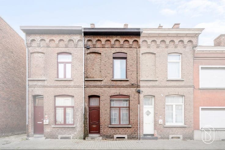 Te renoveren woning in het centrum van Ronse!
