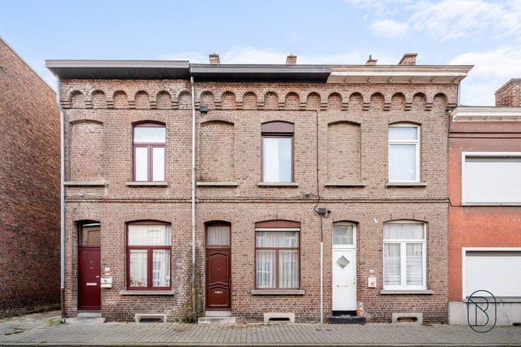 Te renoveren woning in het centrum van Ronse!