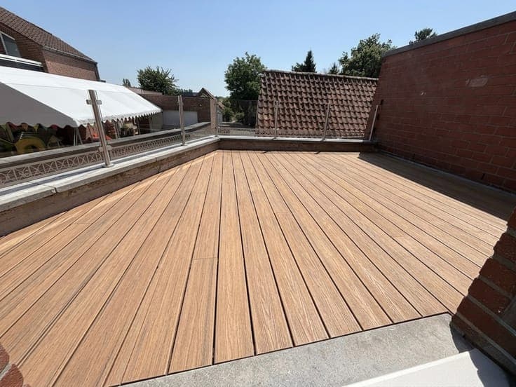 Half Open Bebouwing met garage en atelier op TOPLIGGING!
