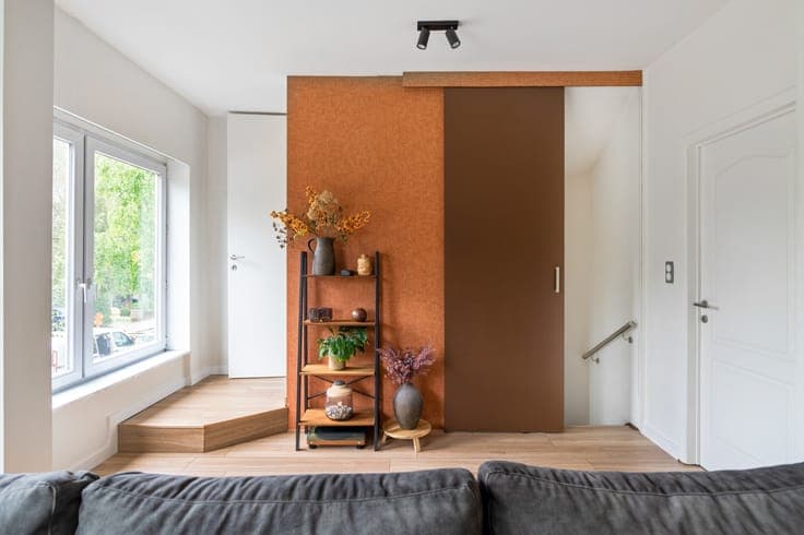 Instapklare bel-etage met 2 slpk, garage én gezellige tuin