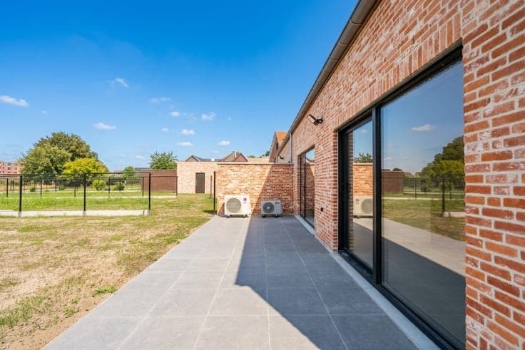 **Prachtige woning te koop in Kruishoutem – een unieke ka...