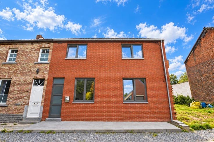 House in Courcelles