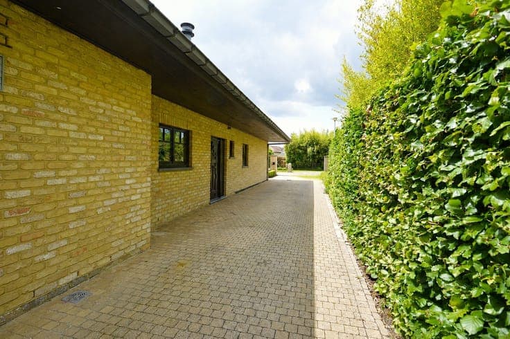 ENERGIEZUINIGE VILLA MET 6 SLAAPKAMERS IN RESIDENTIËLE BU...