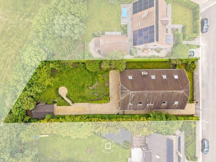 ENERGIEZUINIGE VILLA MET 6 SLAAPKAMERS IN RESIDENTIËLE BU...