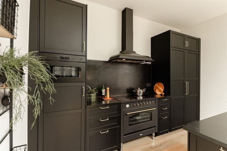 Charmante woning met luxueuze keuken op gegeerde locatie in