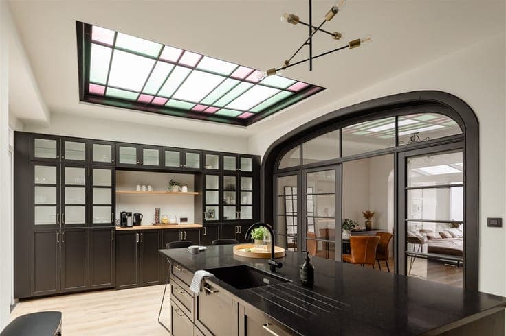 Charmante woning met luxueuze keuken op gegeerde locatie in