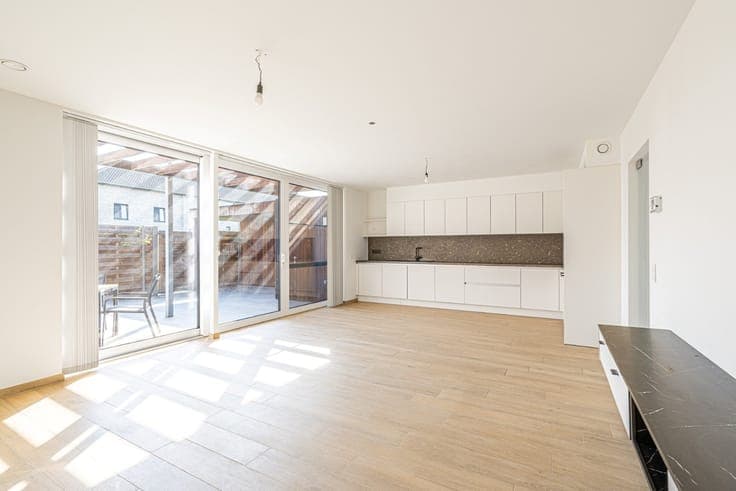 Recent semi-detached house with EPC A, 3 bedrooms, garden,