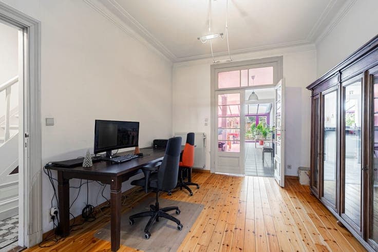 Ruime woning (380 m²) met 5 slaapkamers en 2 badkamers in Mo