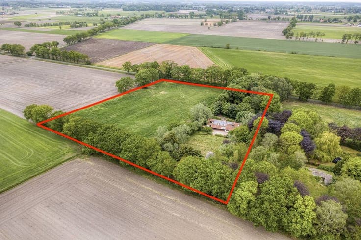 Exceptionally located house (14,953m²) along Haantjesveld in