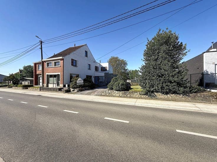 Verder te renoveren woning, 3 slpks, opp 10a 20ca