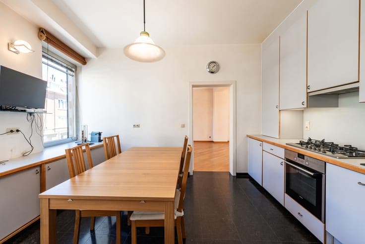 AUDERGHEM – Stunning 289 sqm triplex – 4BR
