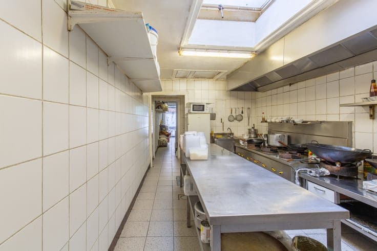 Handelspand in winkelstraat