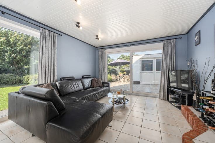 Semi-detached house with garden in Lebbeke
