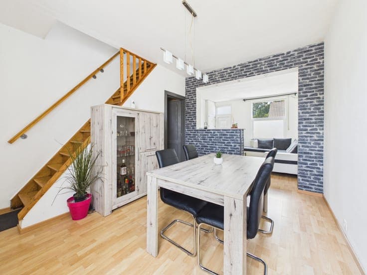 ENGIS – 3-FACADE HOUSE – 3 BEDROOMS – GARDEN & GARAGE