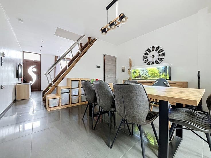 đĄ Maison rĂ©novĂ©e Ă Herstal, 2 chs avec terrasse, PEB D âïž