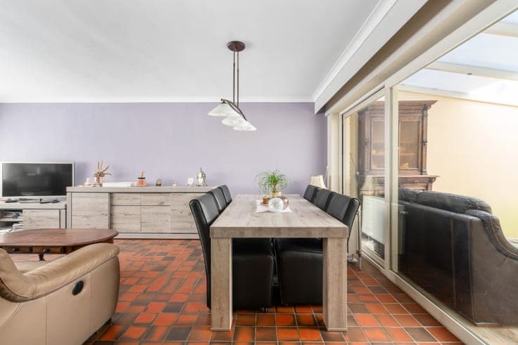 For sale in Meise (Wolvertem): a home in need of renovation.