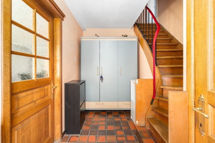 For sale in Meise (Wolvertem): a home in need of renovation.