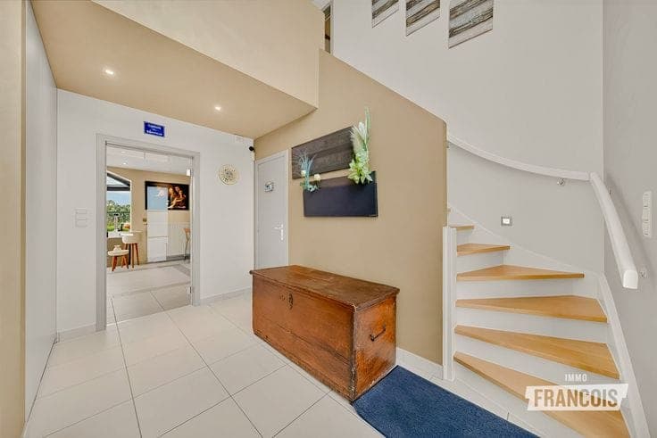 Spacious villa with stunning views and 4 bedrooms in Zuienk…
